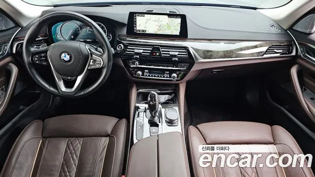 BMW 5-Series 2018 — фото 10