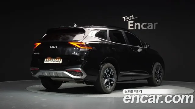 Kia Sportage 2022 — фото 2