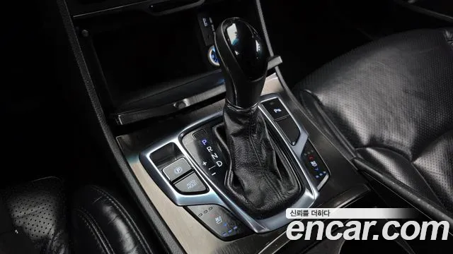 Hyundai Grandeur 2016 — фото 12