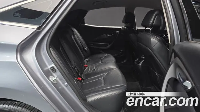 Hyundai Grandeur 2016 — фото 17