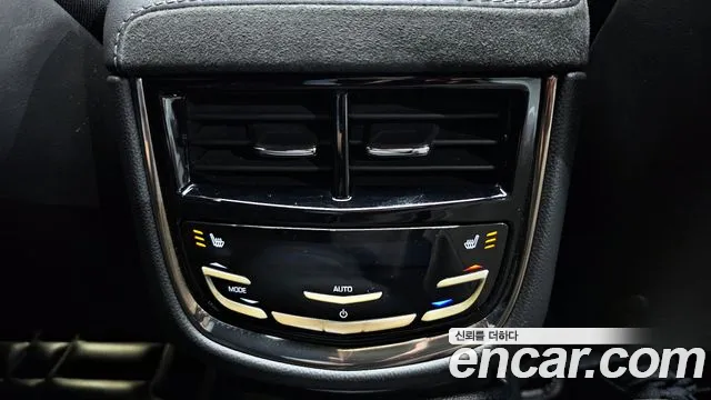 Cadillac CTS 2015 — фото 18