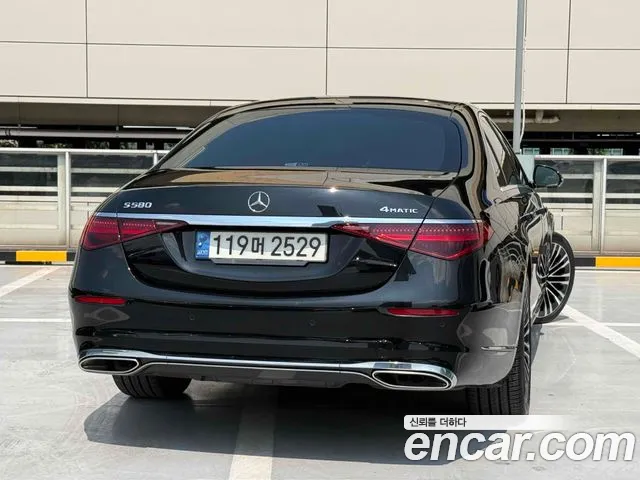 Mercedes-Benz S-Class 2022 — фото 3