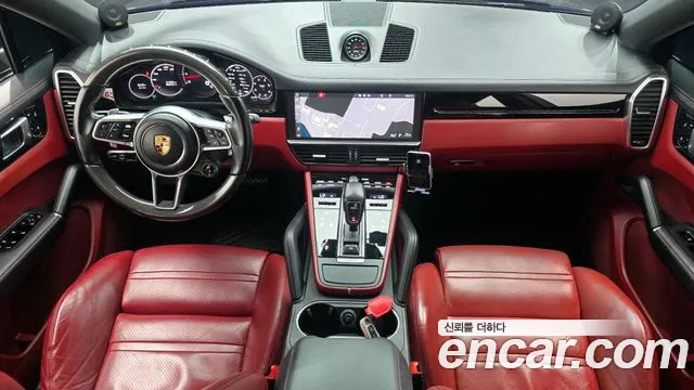 Porsche Cayenne 2020 — фото 10