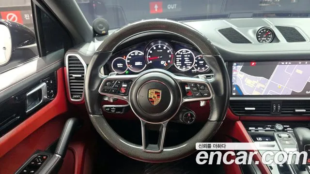 Porsche Cayenne 2020 — фото 19