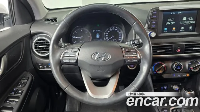 Hyundai Kona 2018 — фото 12