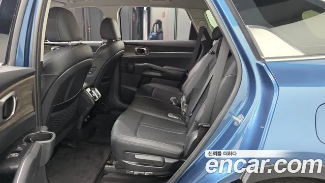 Kia Sorento 2021 — фото 12