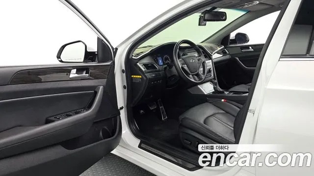 Hyundai Sonata 2017 — фото 10