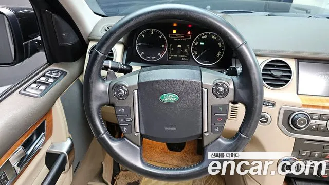Land Rover Discovery 2013 — фото 12