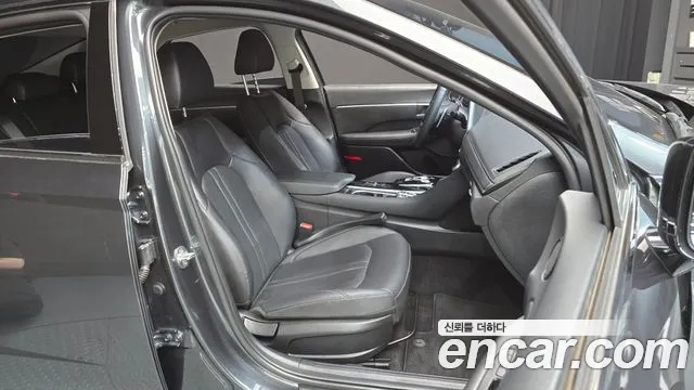 Hyundai Sonata 2022 — фото 17