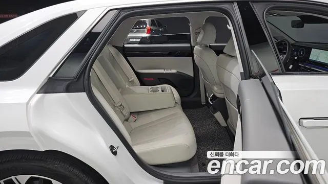 Hyundai Grandeur 2023 — фото 11