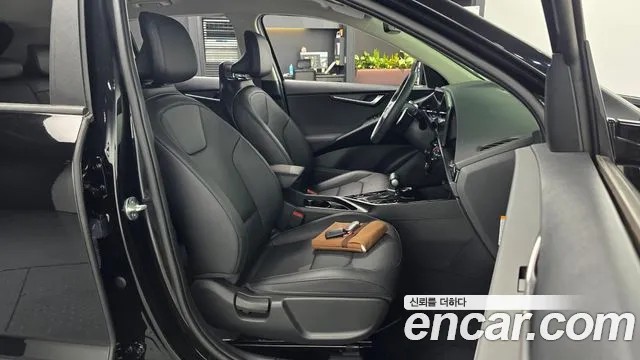 Kia Niro 2024 — фото 10