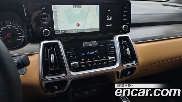 Kia Sorento 2022 — фото 19