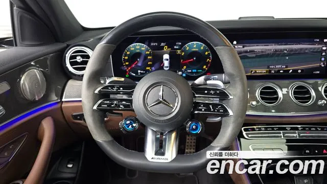 Mercedes-Benz E-Class 2021 — фото 19