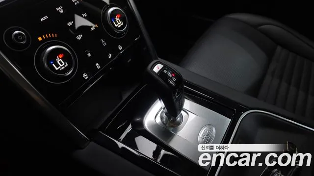 Land Rover Discovery Sport 2020 — фото 9