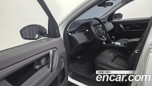 Land Rover Discovery Sport 2020 — фото 12