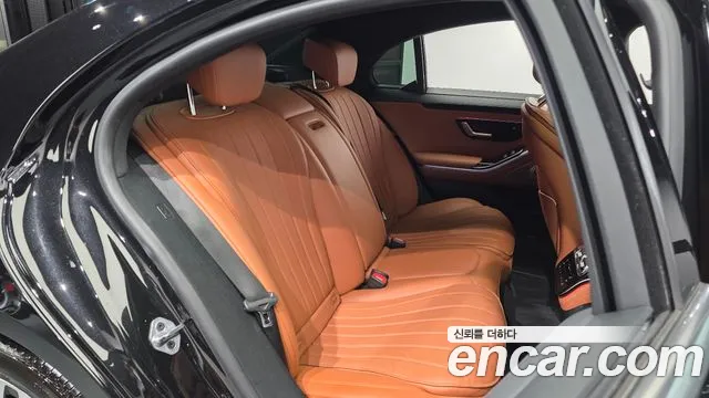Mercedes-Benz S-Class 2022 — фото 18