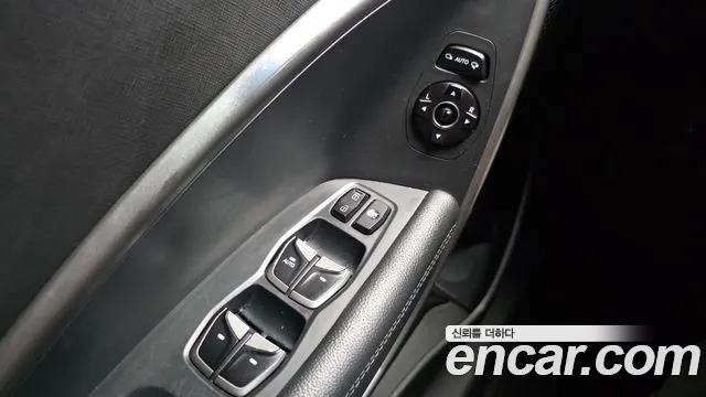 Hyundai Santafe 2018 — фото 22