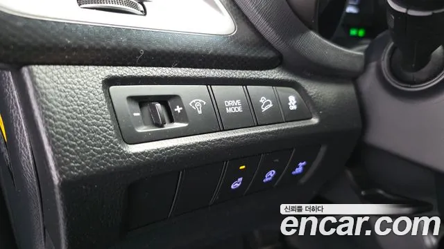 Hyundai Santafe 2018 — фото 25