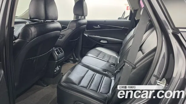 Kia Sorento 2018 — фото 17