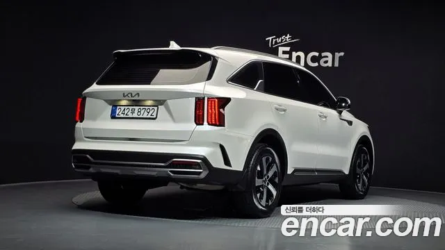 Kia Sorento 2022 — фото 2