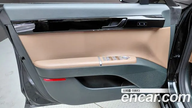 Hyundai Grandeur 2023 — фото 14