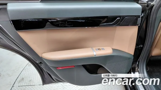Hyundai Grandeur 2023 — фото 15