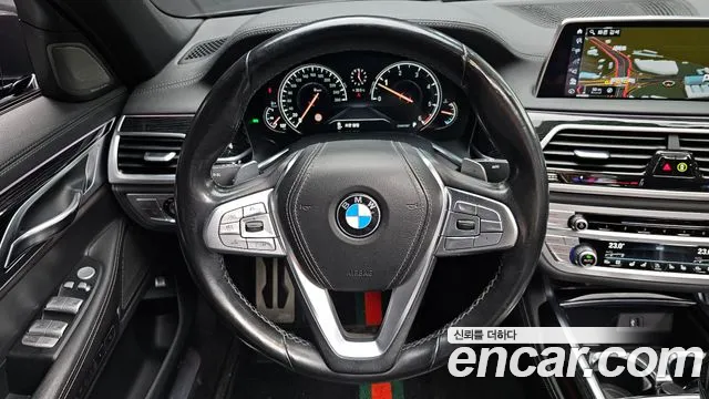 BMW 7-Series 2018 — фото 12