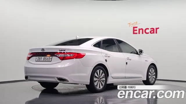 Hyundai Grandeur 2015 — фото 2