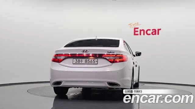 Hyundai Grandeur 2015 — фото 4