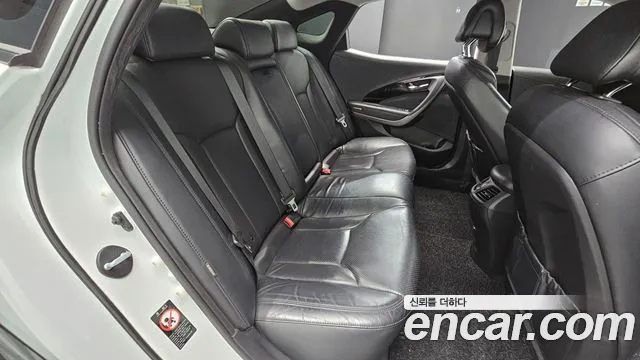 Hyundai Grandeur 2015 — фото 17