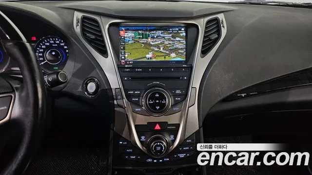 Hyundai Grandeur 2015 — фото 20