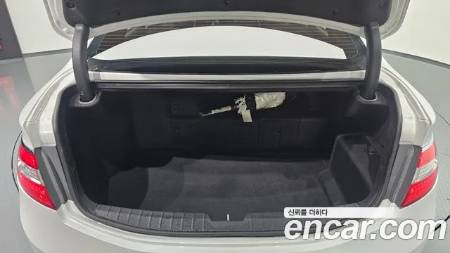 Hyundai Grandeur 2015 — фото 26