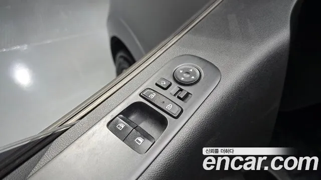 Hyundai Staria 2023 — фото 27