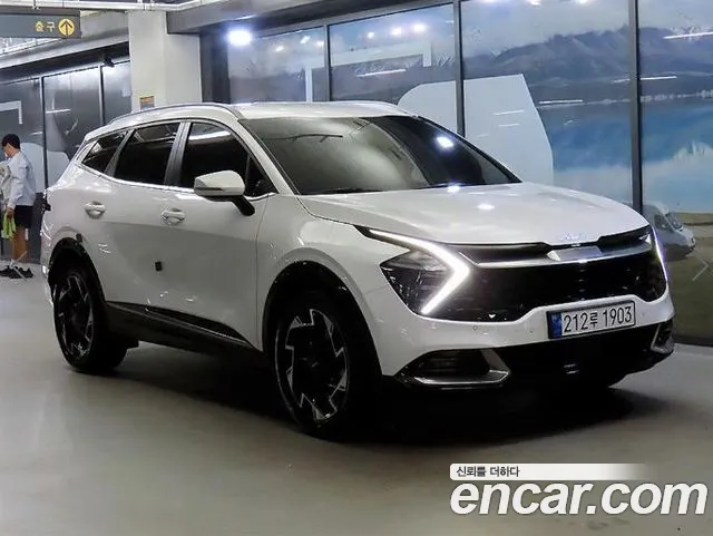 Kia Sportage 2023 — фото 1