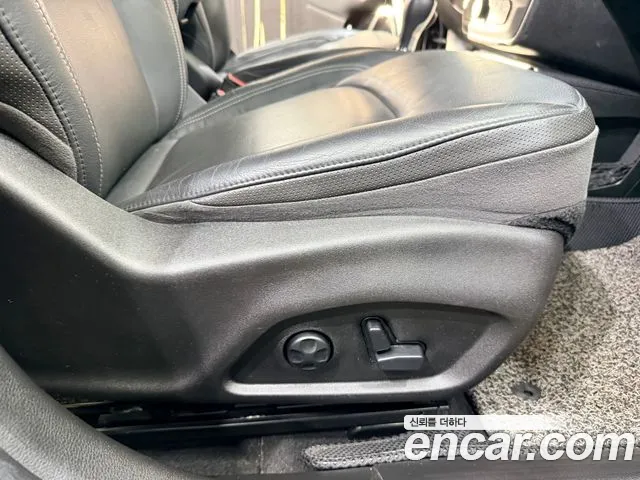 Jeep Renegade 2018 — фото 10