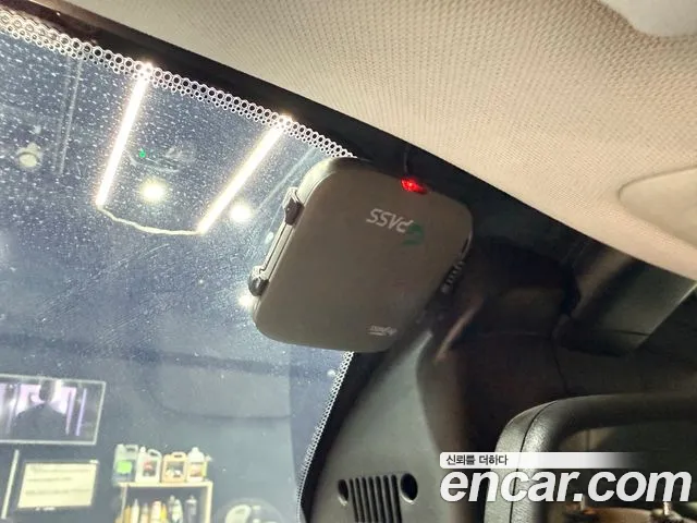 Jeep Renegade 2018 — фото 13