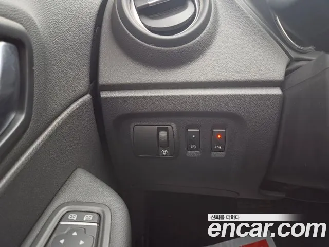 Renault Korea QM3 2018 — фото 12