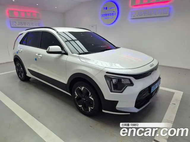 Kia Niro 2023 — фото 3