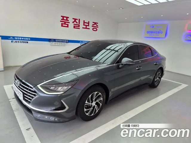 Hyundai Sonata 2022 — фото 1