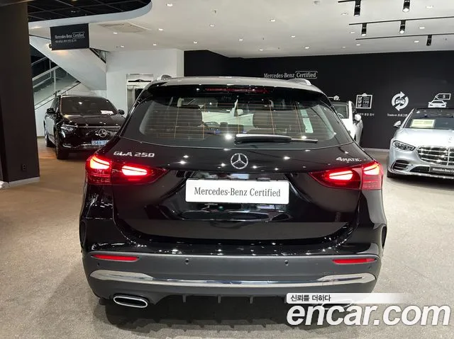 Mercedes-Benz GLA-Class 2026 — фото 4
