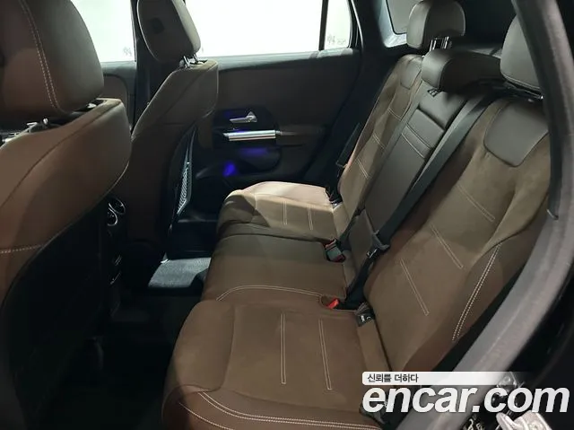 Mercedes-Benz GLA-Class 2026 — фото 11