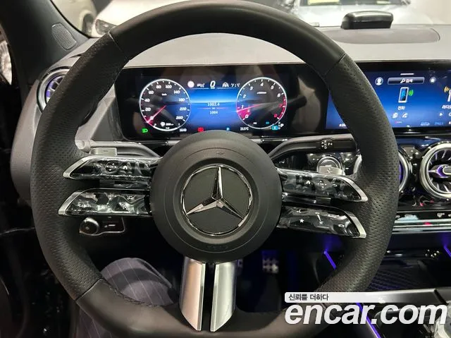 Mercedes-Benz GLA-Class 2026 — фото 12