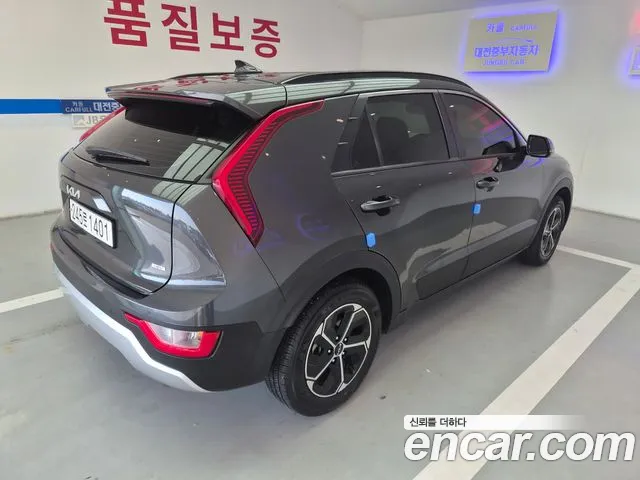 Kia Niro 2022 — фото 6