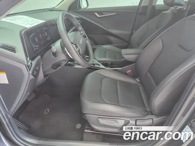 Kia Niro 2022 — фото 10