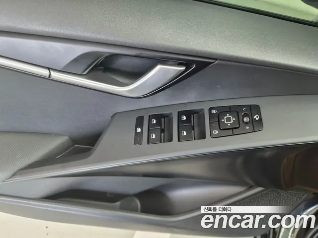 Kia Niro 2022 — фото 11