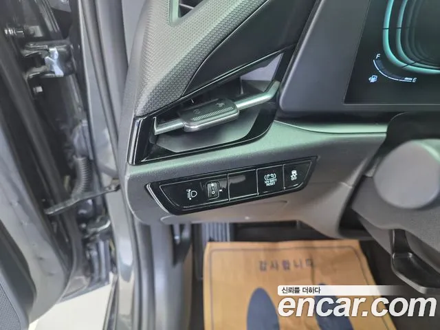 Kia Niro 2022 — фото 12