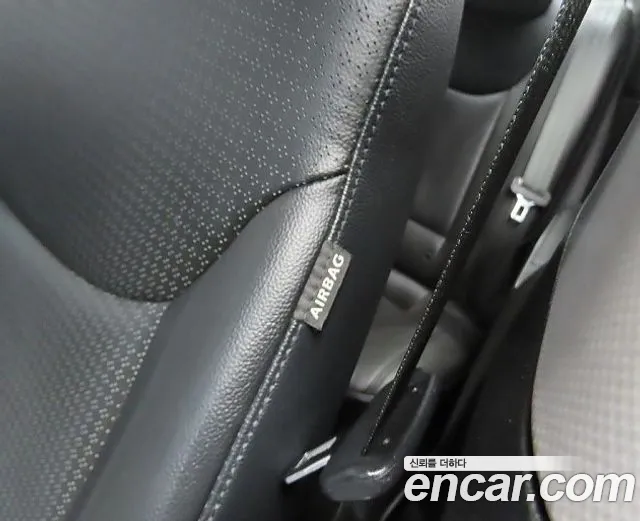 Hyundai AVANTE 2014 — фото 14
