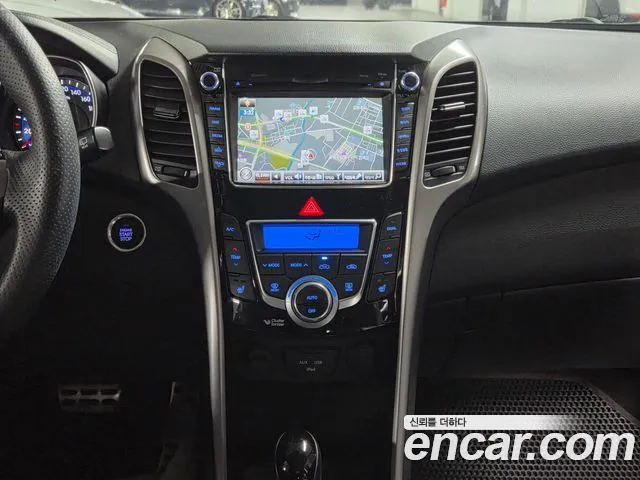 Hyundai i30 2012 — фото 15