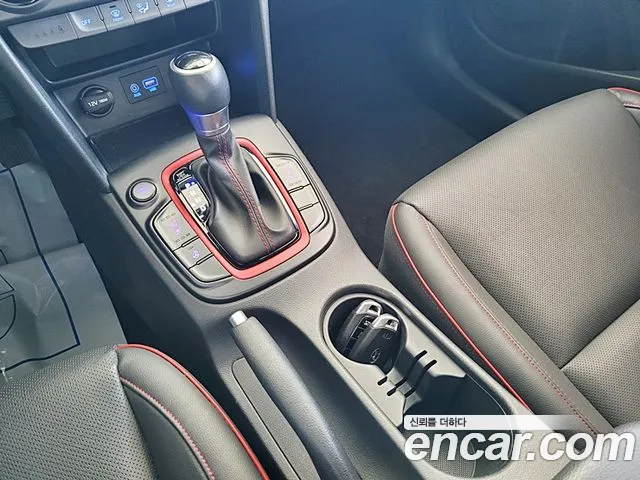 Hyundai Kona 2018 — фото 13