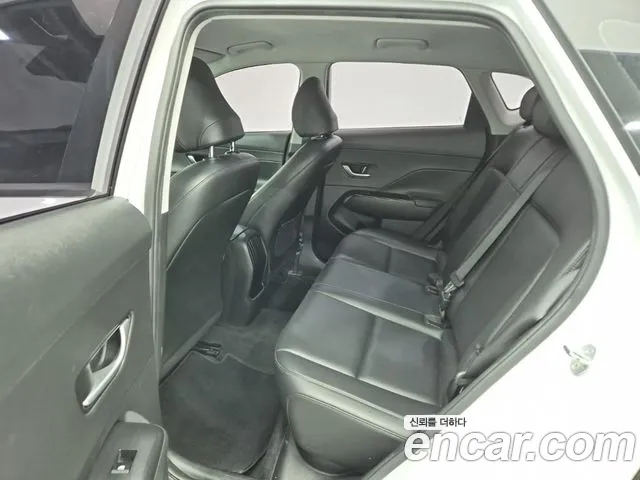 Hyundai Kona 2023 — фото 14